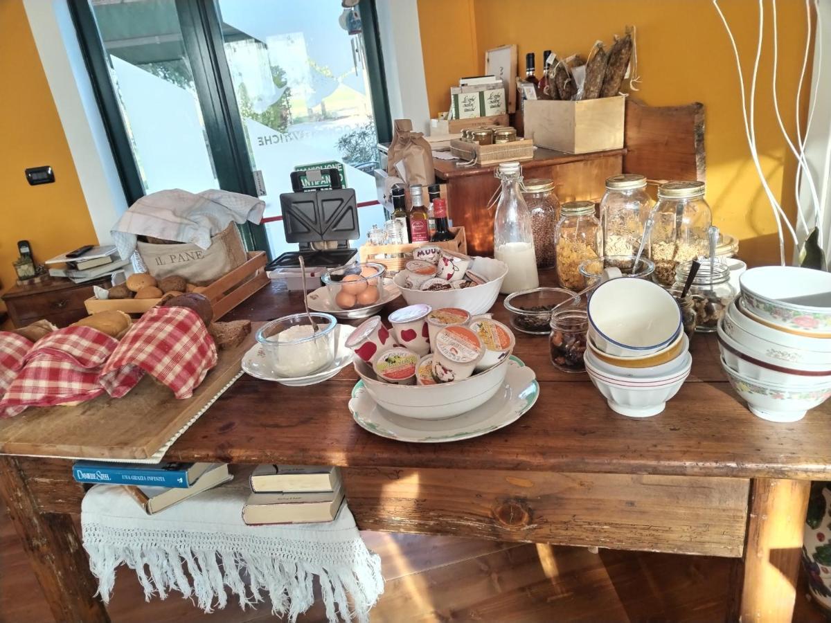 Agriturismo Le Oche Selvatiche Lauzacco ภายนอก รูปภาพ