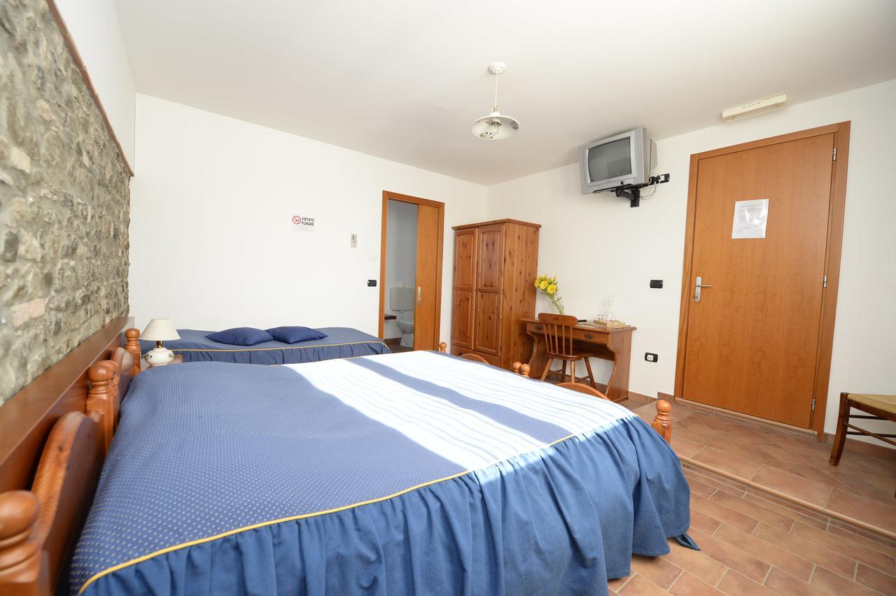 Agriturismo Le Oche Selvatiche Lauzacco ภายนอก รูปภาพ