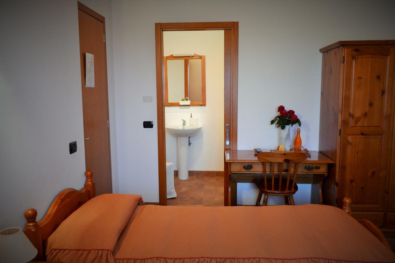 Agriturismo Le Oche Selvatiche Lauzacco ภายนอก รูปภาพ