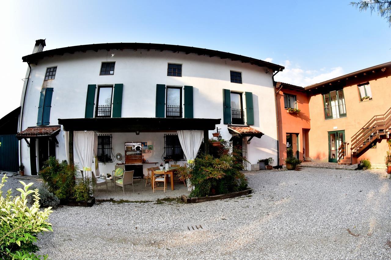 Agriturismo Le Oche Selvatiche Lauzacco ภายนอก รูปภาพ